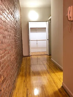 Rented by REAL New York | media 10