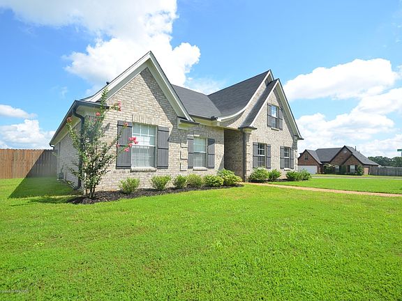 4th image of 750 Buttermilk Dr