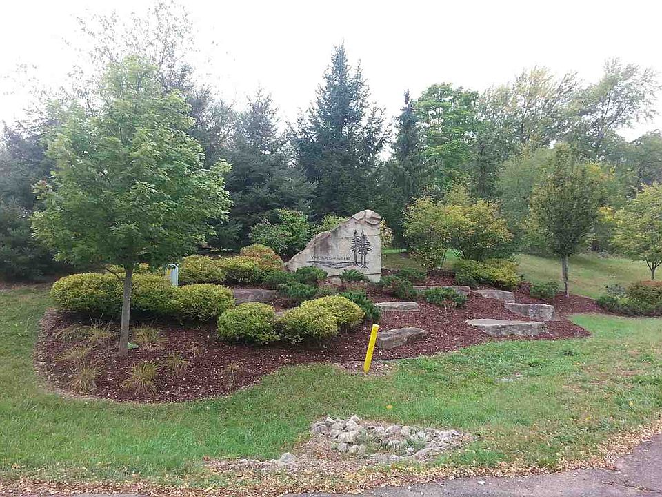 1st image of 102 Bloomfield Blvd