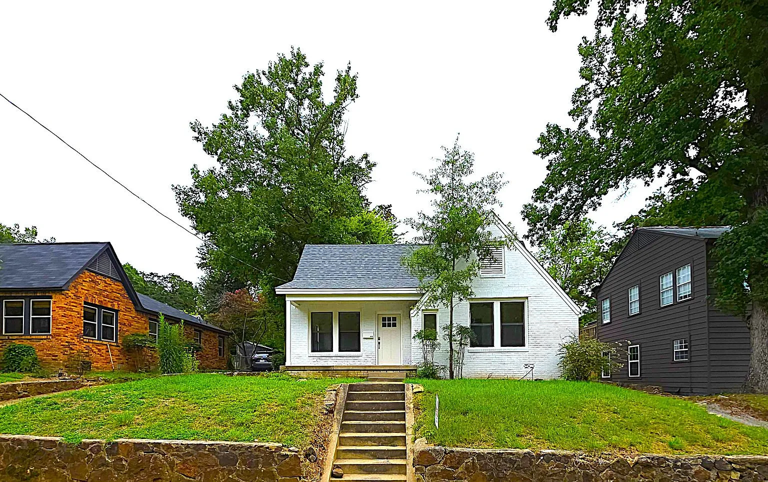 Fully Remodeled Home in the Heart of Tyler 1010 W. Rusk! — Photo 1