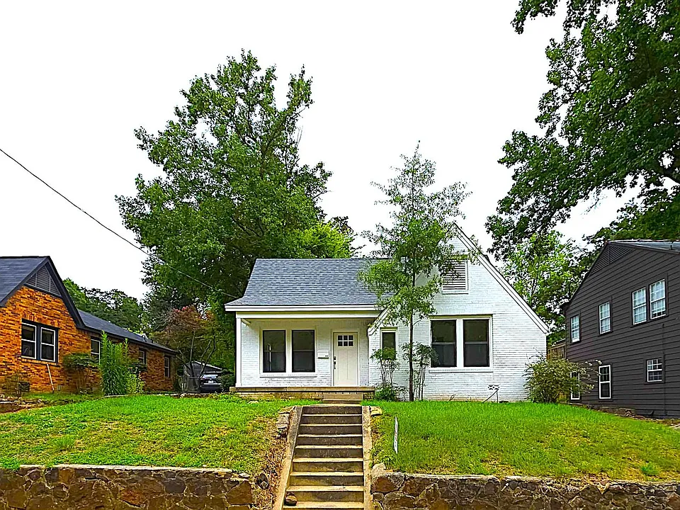 1010 W Rusk St