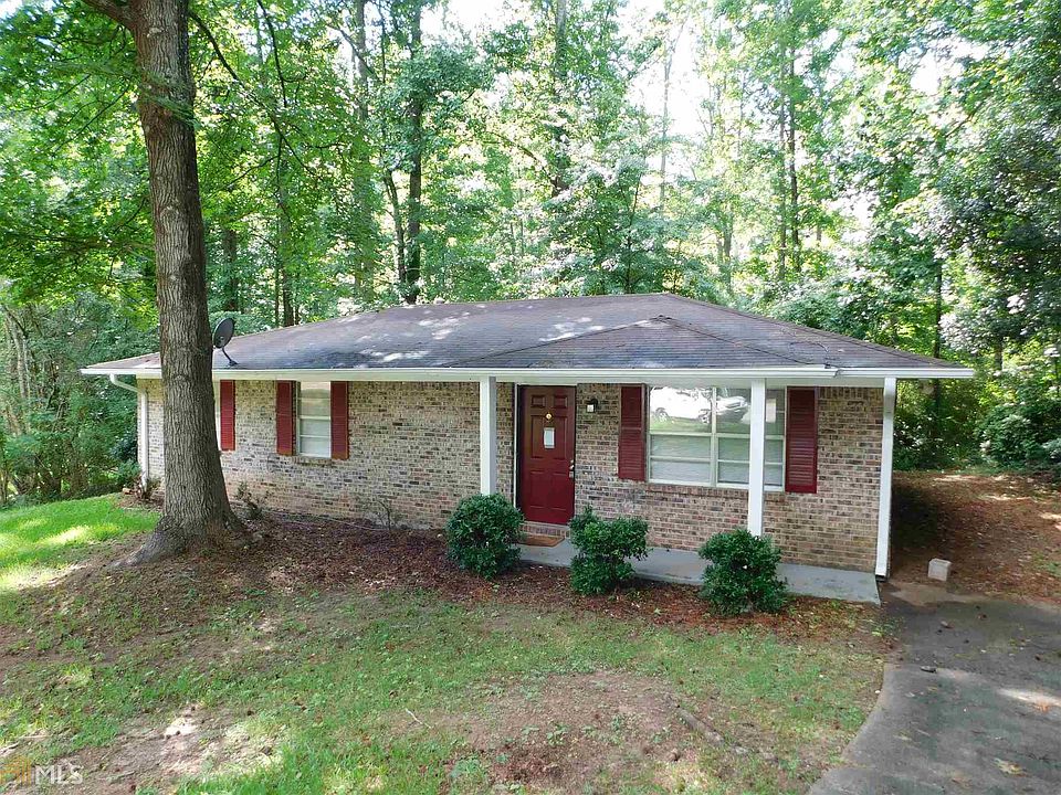 1st image of 19 Brookfield Dr #16