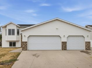 3635 Harrison St S, Fargo, ND 58104