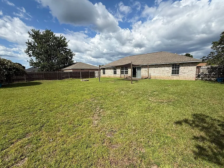 2111 Coral Creek Dr — Photo 23