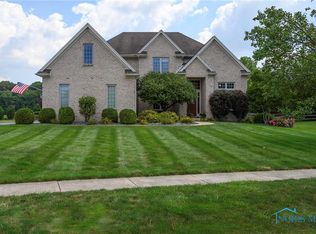 3113 Lexington Glen Blvd, Monclova, OH 43542