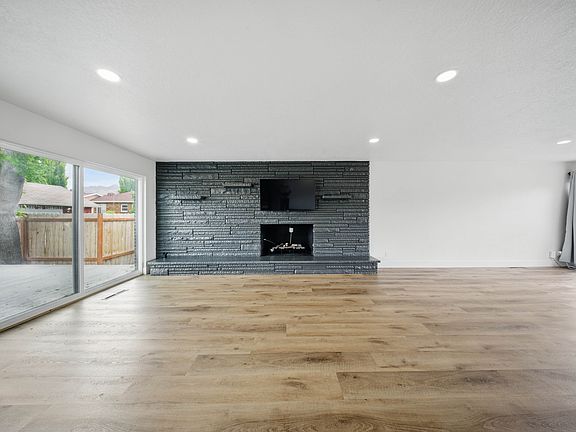 5th image of 1821 E Bosham Ln #A