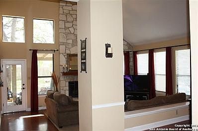 5th image of 19507 Encino Bow