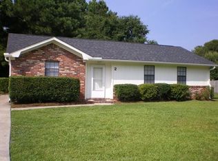2 Coral Dr, Goose Creek, SC 29445