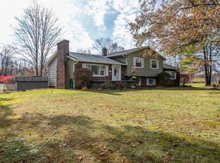 1720 Old Forge Rd, Mogadore, OH 44260