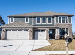 2428 S Copperstone Dr, New Palestine, IN