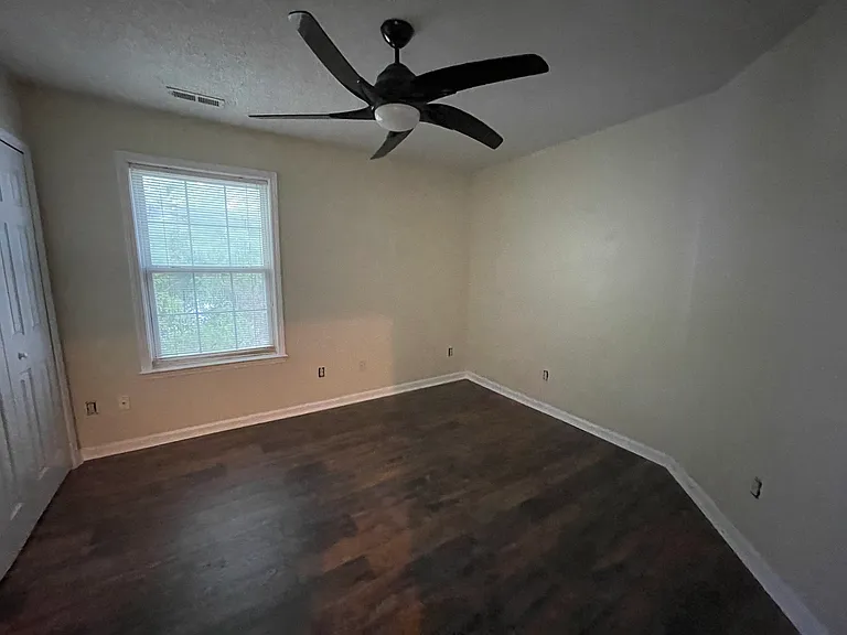 511 N Waters Edge Dr — Photo 12