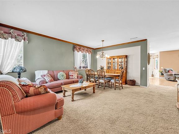 3rd image of 6874 Raspberry Ct