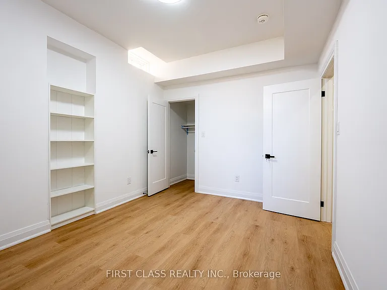 544 Whites Hill Ave #BASEMENT — Photo 8