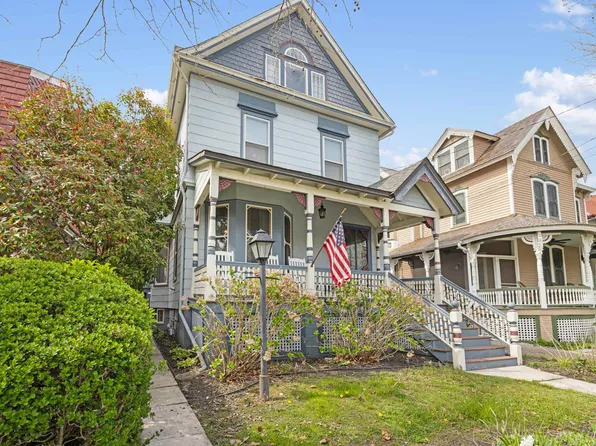 627 Hughes St, Cape May, NJ 08204