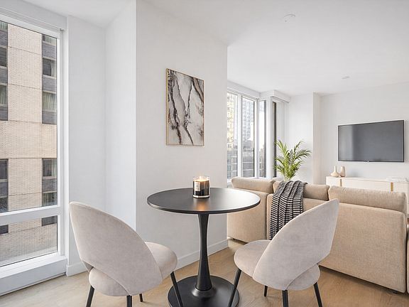 2nd image of 7 Platt St #31H