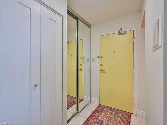 4th image of 2055 Upper Middle Rd #1703