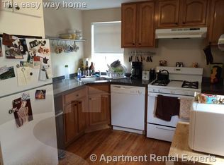 108 Columbia St #2F, Cambridge, MA 02139