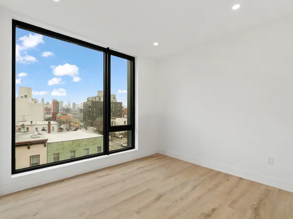 28-08 38th Avenue image 4 of 15