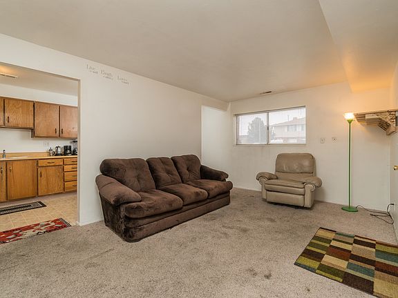 4th image of 591 W Tiffany Town Dr #1-4