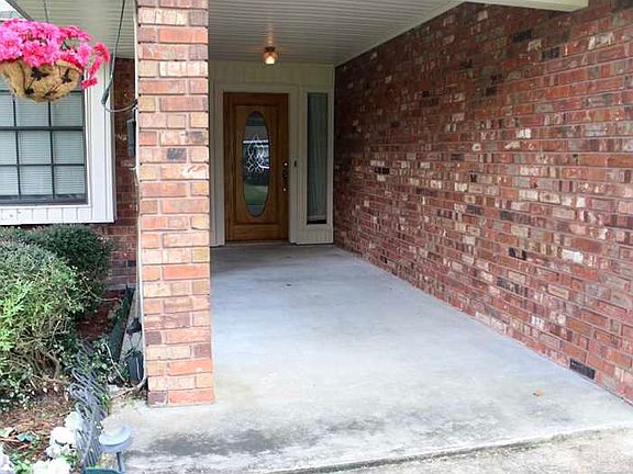 3rd image of 2924 Mary Ann Dr