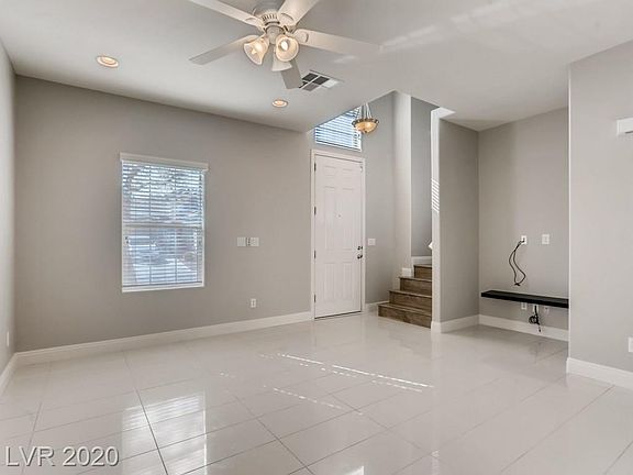 3rd image of 108 Bloomsbury Ave