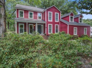 102 Seven Oaks Ln, Summerville, SC 29485
