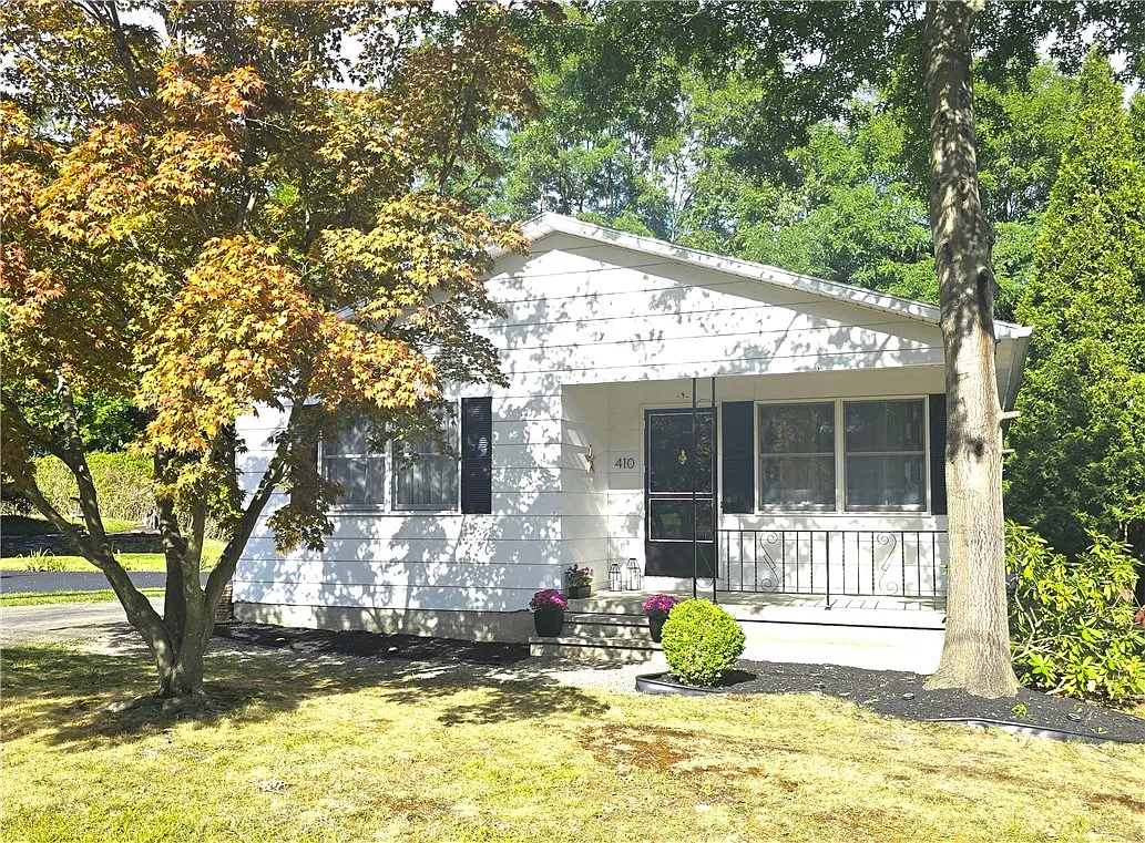 410 Guinnip Ave photo 1