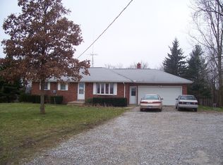 2580 S Meridian Rd, Hudson, MI 49247