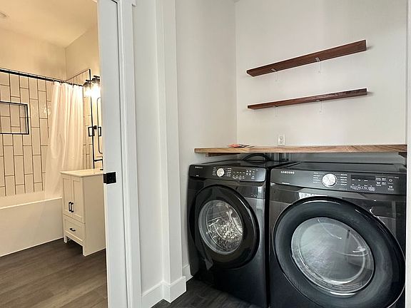 4th image of 460 N James Ave #456