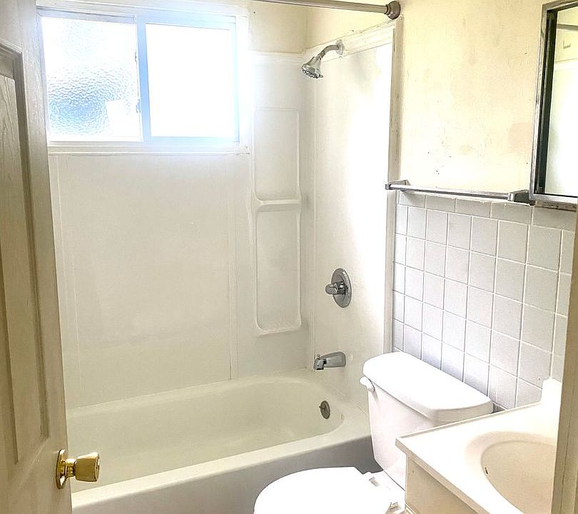 2nd image of 701 S Wall St APT 11