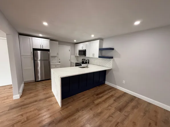 80 Locust Avenue