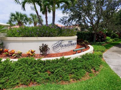 572 7th Sq APT 102, Vero Beach, FL, 32962