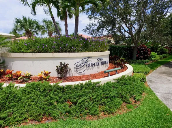 572 7th Sq APT 102, Vero Beach, FL 32962