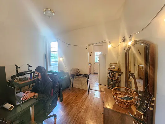 Rented by RELEASE NY | media 11