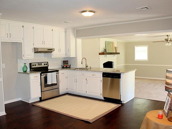 5th image of 101 Graylynn Dr