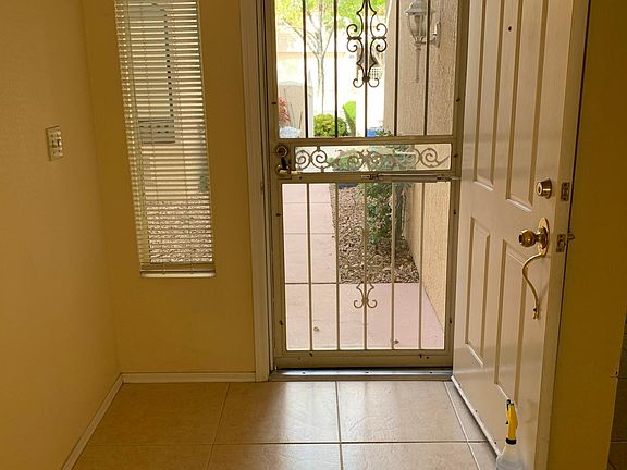 4th image of 8621 Prairie Hill Dr #8621