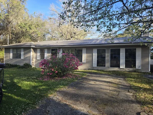 8482 Mary Rd, Biloxi, MS 39532