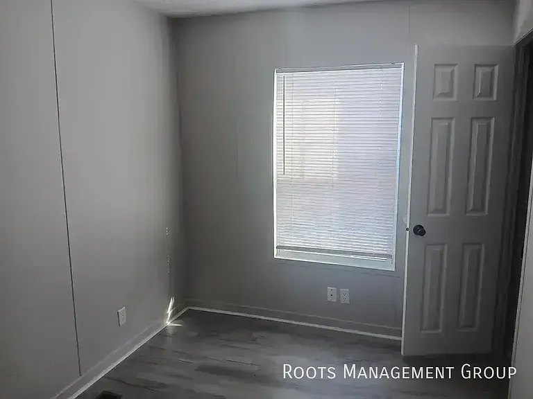 303 Carriage Lane Est #303 — Photo 10