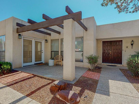 5th image of 6001 Pueblo Verde NE
