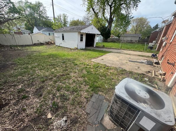 7717 W Parkway St, Detroit, MI 48239