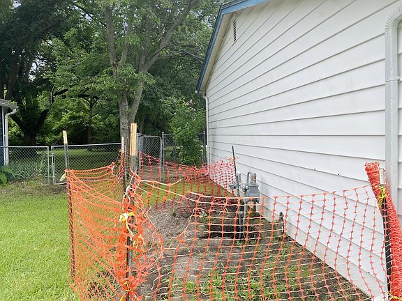 4th image of 1305 N Brents Ave