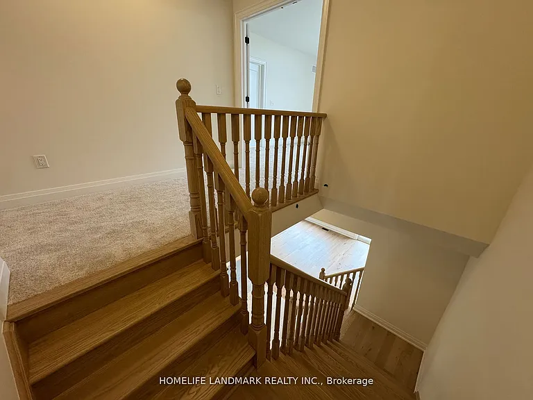 73 West Village Ln — Photo 23