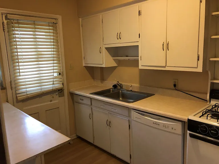 1748 Northwest Blvd — Photo 9