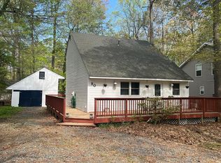 90 Windjammer Rd, Ocean Pines, MD 21811