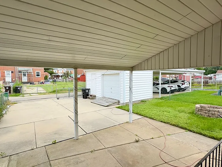 8166 Del Haven Rd — Photo 6