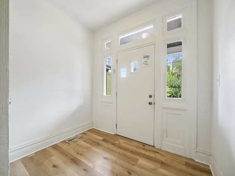 5421 Wellesley Ave #1 — Photo 17