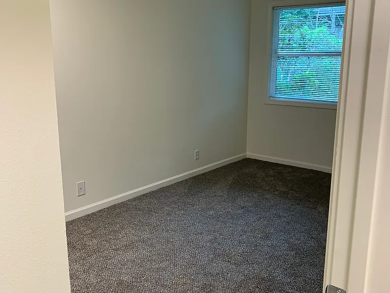 Foothills Apartments — Photo 14
