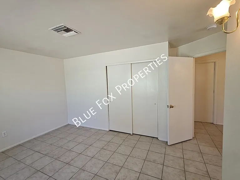 3318 E Bellevue St #B — Photo 33