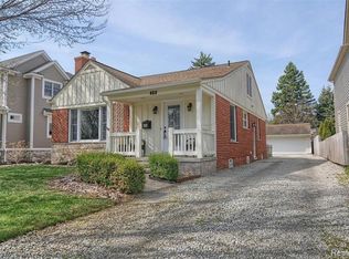 453 Grace St, Northville, MI 48167