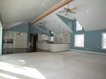 5th image of 3257 Deer Hollow Dr